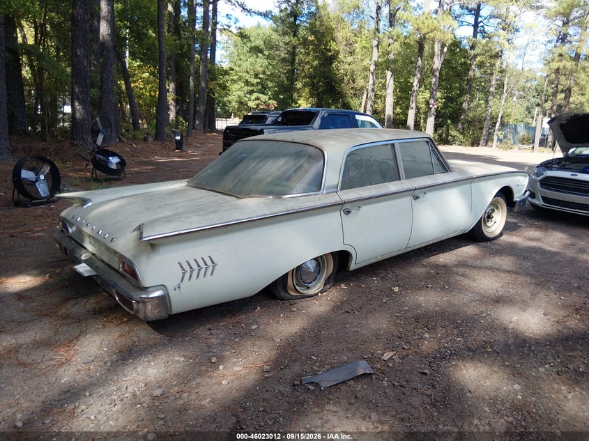 1960 FORD FAIRLANE auction photo 4