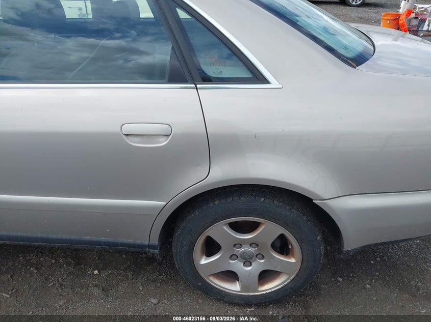 2000 AUDI A4 auction photo 6