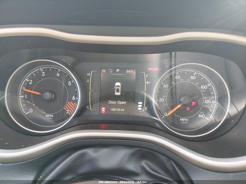2015 JEEP CHEROKEE auction photo 7