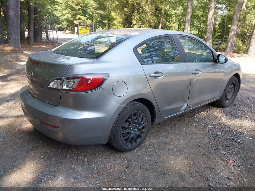 Vin: jm1bl1tg8d1727174, lot: 46522751, mazda mazda3 i sv 20134
