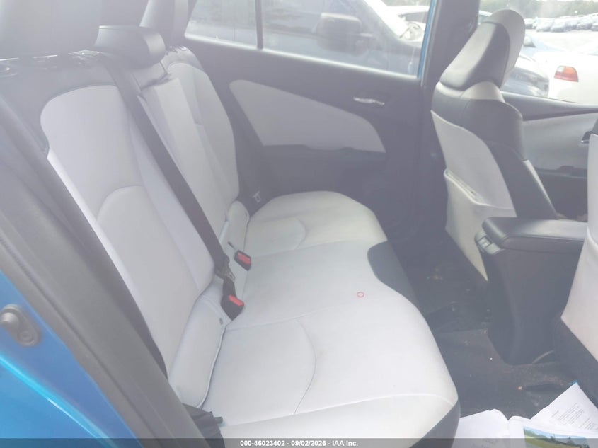 TOYOTA PRIUS - zdjęcie 8