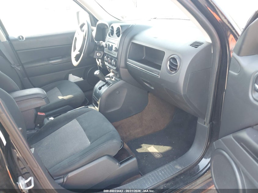 2014 JEEP PATRIOT auction photo 5