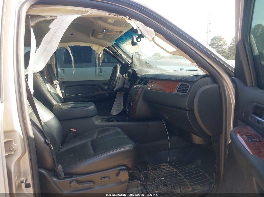 2008 CHEVROLET SUBURBAN 1500 auction photo 5