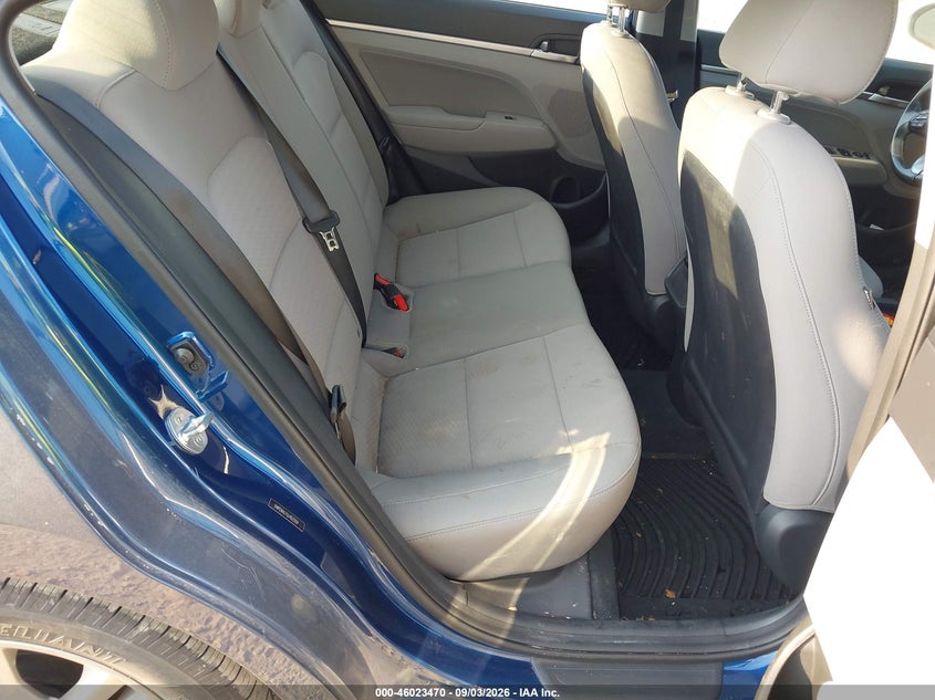 2020 HYUNDAI ELANTRA auction photo 8