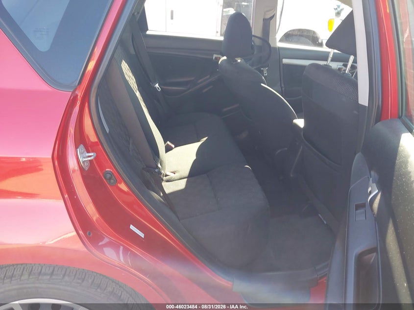 2010 PONTIAC VIBE auction photo 8
