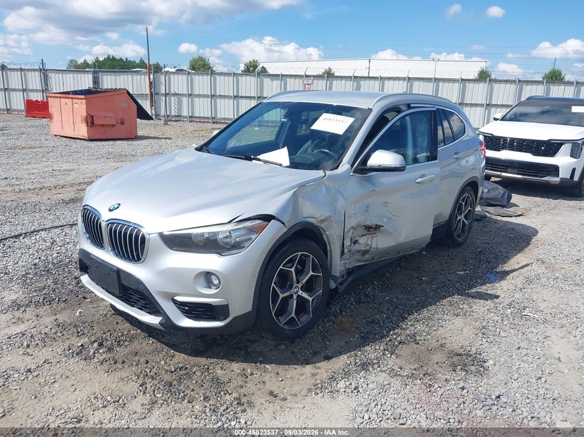 BMW X1 - zdjęcie 2
