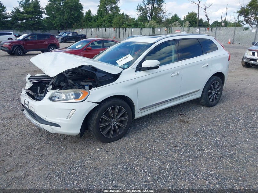 VOLVO XC60 - zdjęcie 2