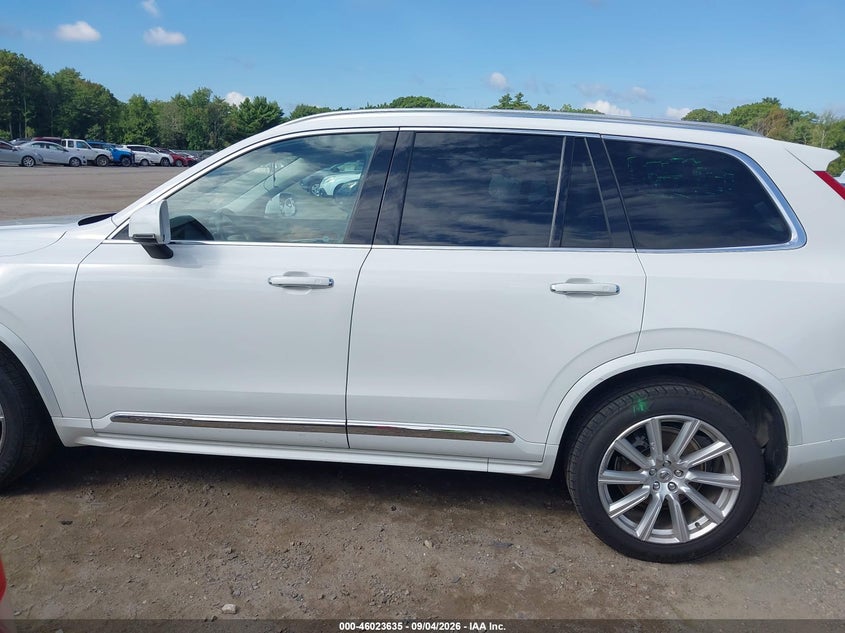 VOLVO XC90 - zdjęcie 15