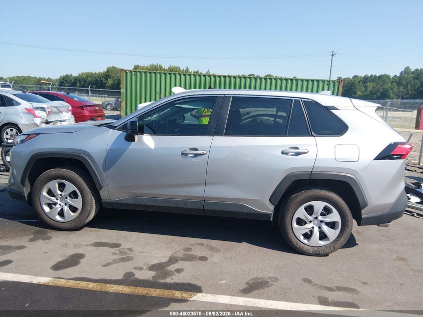 TOYOTA RAV4 - zdjęcie 14
