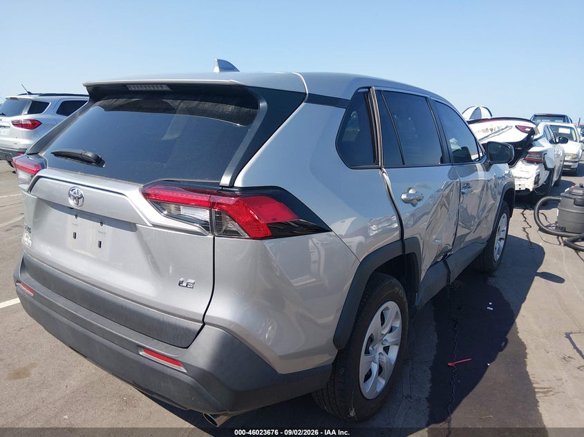 TOYOTA RAV4 - zdjęcie 4