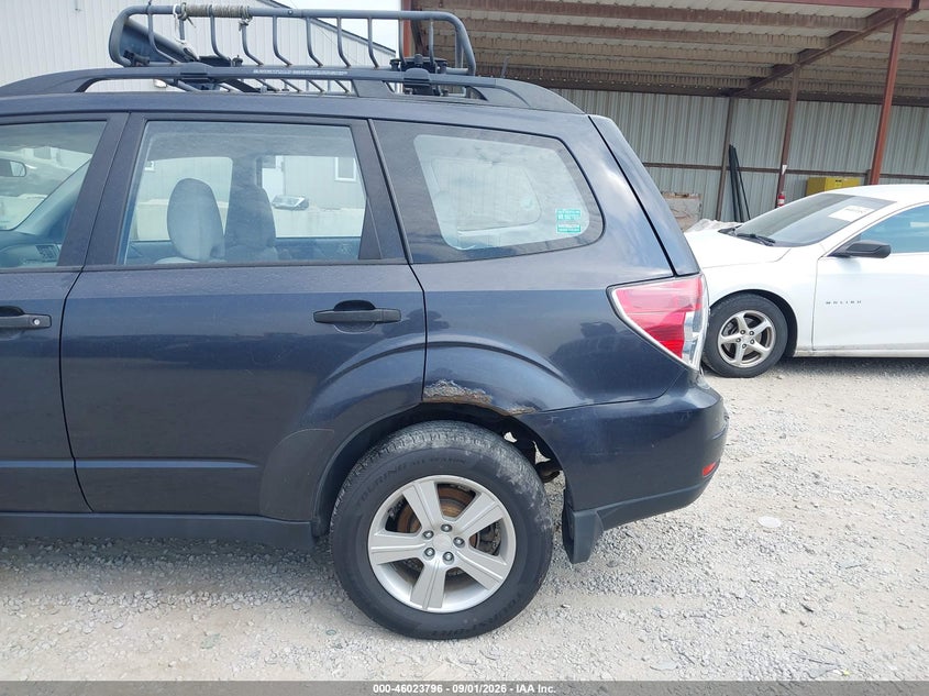 2012 SUBARU FORESTER auction photo 6