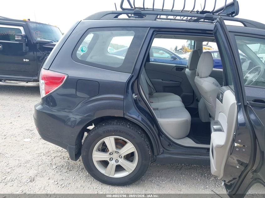 2012 SUBARU FORESTER auction photo 8
