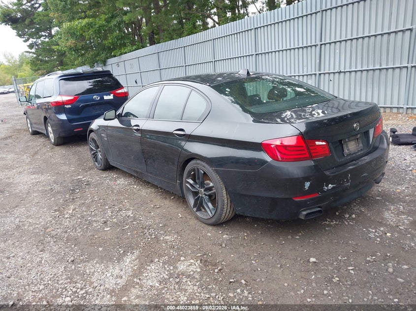 2012 BMW 550I auction photo 3