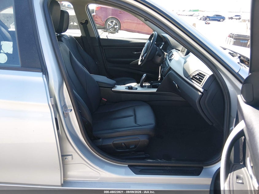 2015 BMW 320I · Фото 5