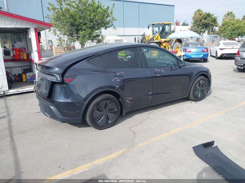 Vin: 7saygdee4tf404969, lot: 46523316, tesla model y all-wheel drive/long range launch series/premium all-wheel drive 20264