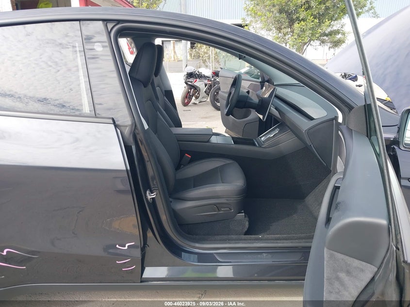 Фото 5 - TESLA MODEL Y