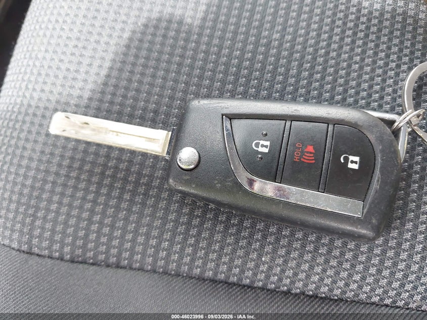 TOYOTA RAV4 - zdjęcie 11