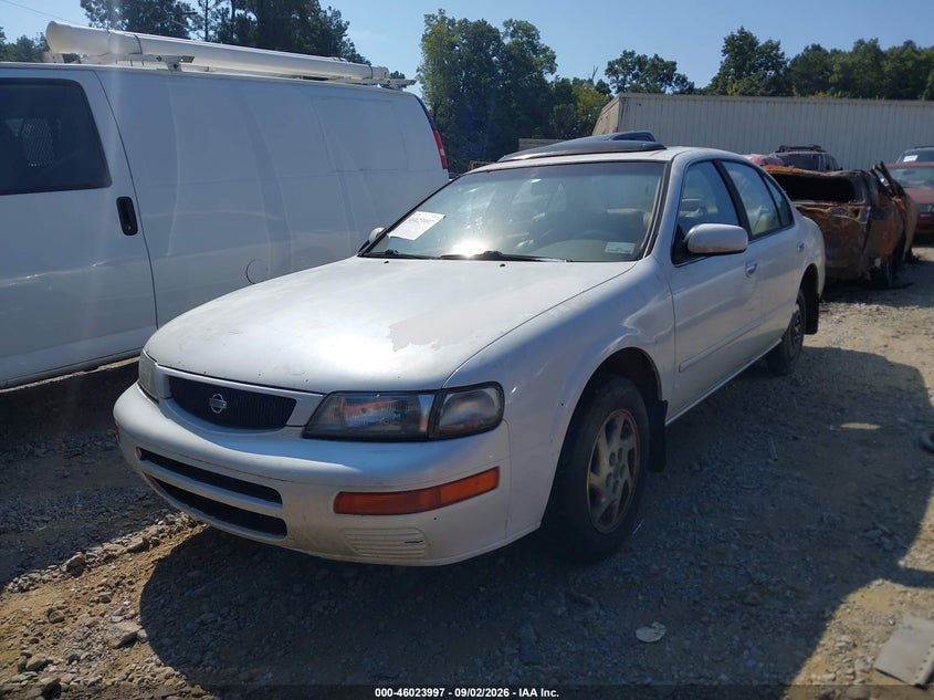 1996 NISSAN MAXIMA auction photo 2