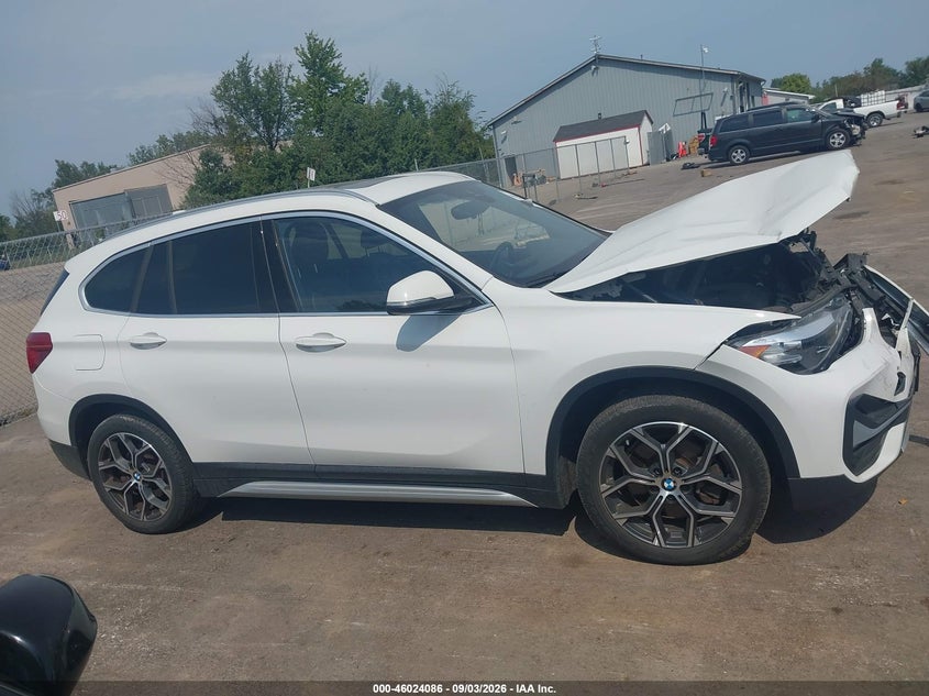 BMW X1 - zdjęcie 13