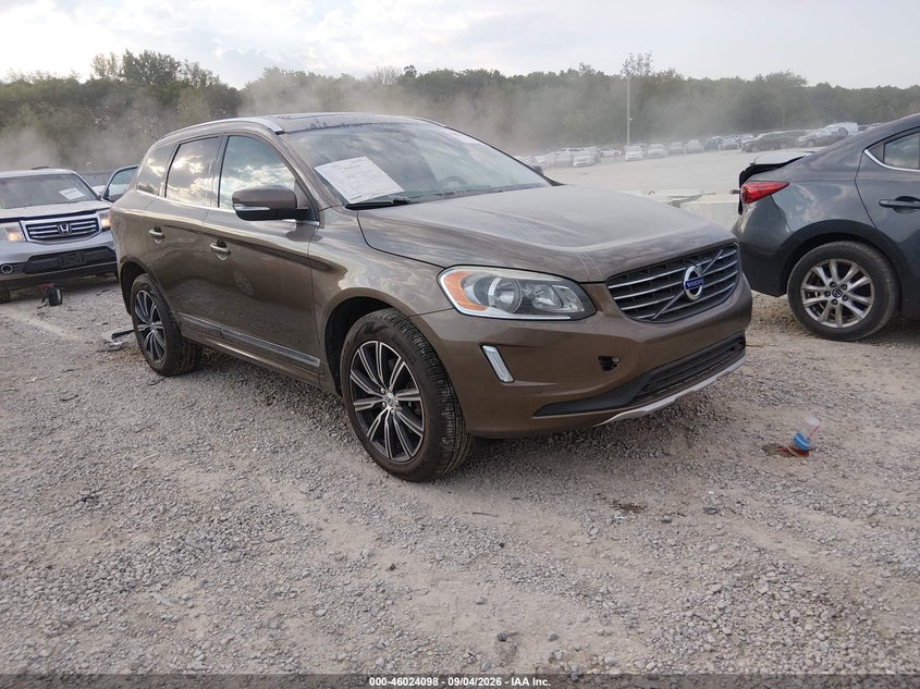 VOLVO XC60 - zdjęcie 1