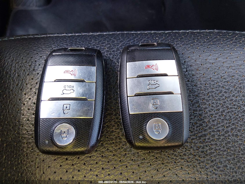 2014 KIA SORENTO auction photo 8