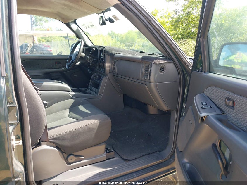 2004 CHEVROLET AVALANCHE 1500 auction photo 5