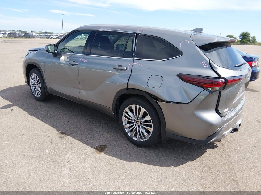 TOYOTA HIGHLANDER - zdjęcie 3