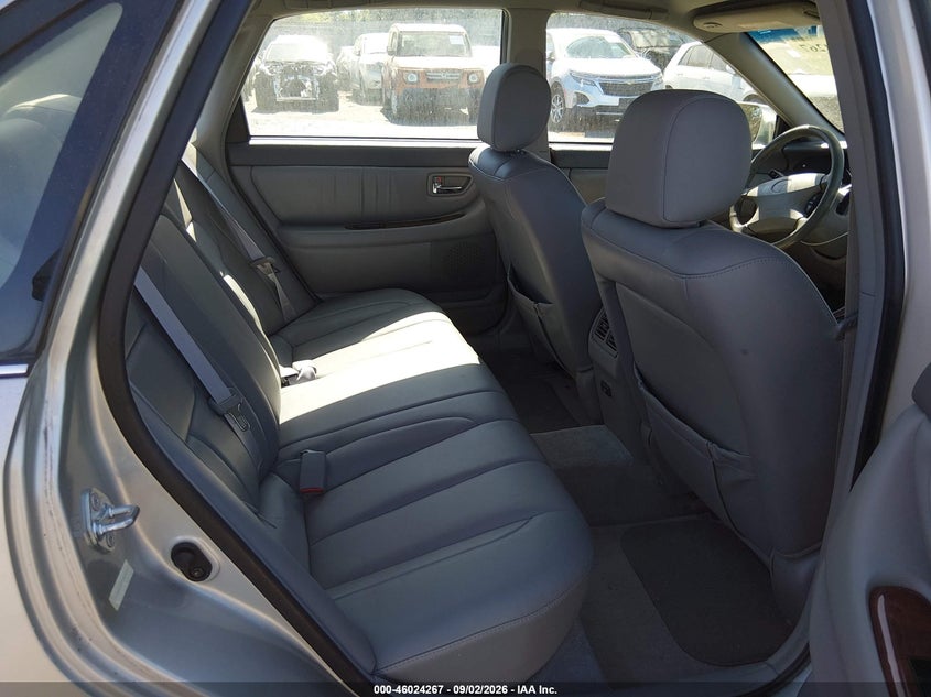 2000 TOYOTA AVALON auction photo 8