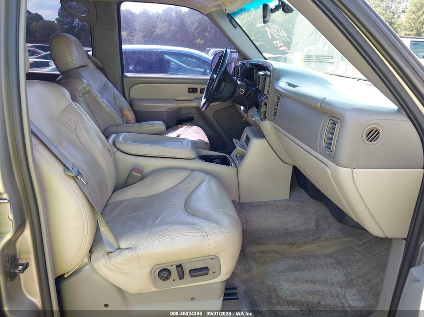 2001 GMC YUKON auction photo 5