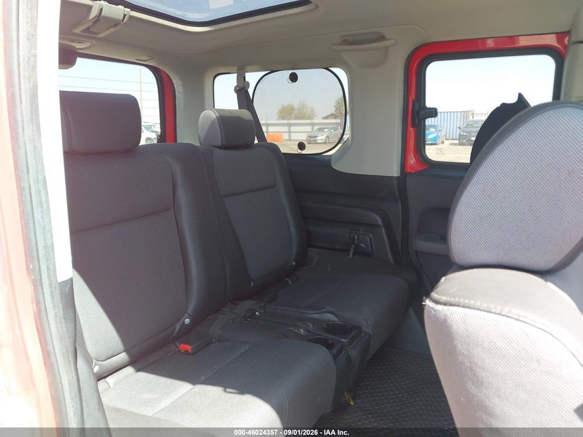 2005 HONDA ELEMENT auction photo 8