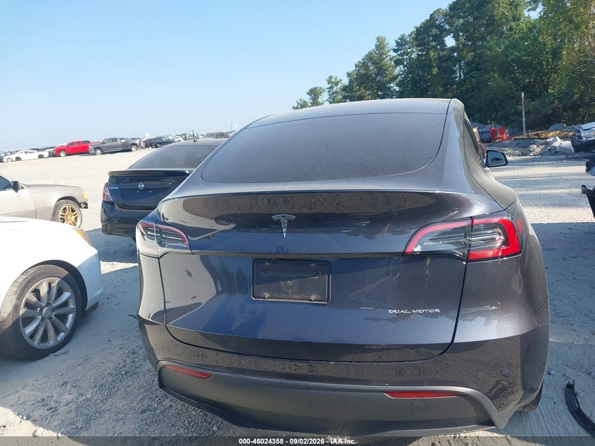2024 Tesla Model Y (VIN: 7SAYGDEE6RA333778)