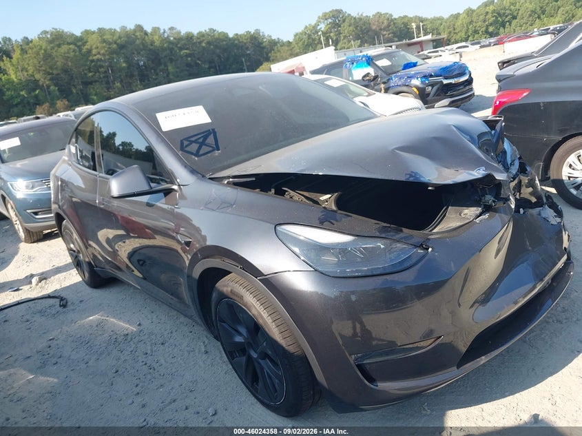Vin: 7saygdee6ra333778, lot: 46523749, tesla model y long range dual motor all-wheel drive 2024 img_1