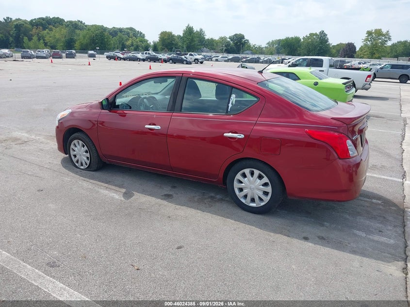 2018 NISSAN VERSA auction photo 3