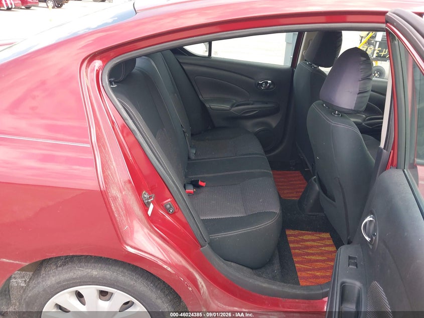 2018 NISSAN VERSA auction photo 8