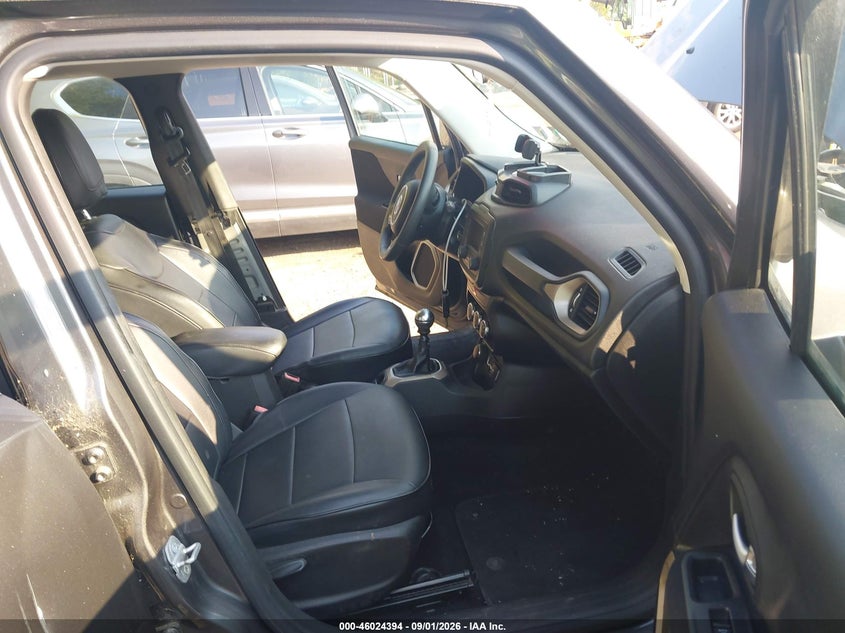 2016 JEEP RENEGADE auction photo 5
