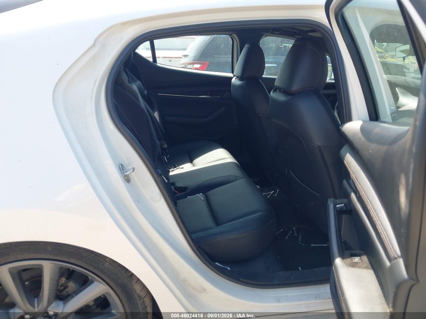 MAZDA MAZDA3 - zdjęcie 8