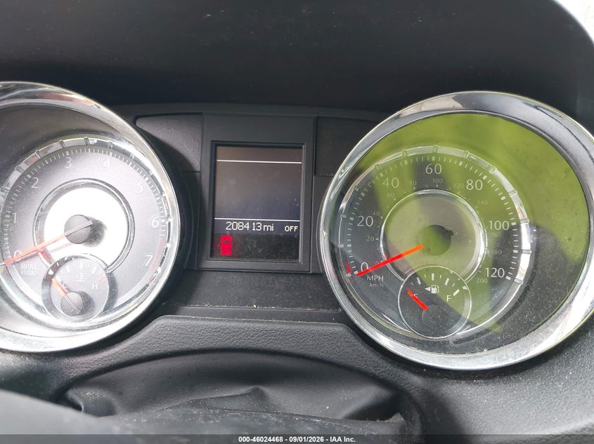 2013 CHRYSLER TOWN & COUNTRY auction photo 7