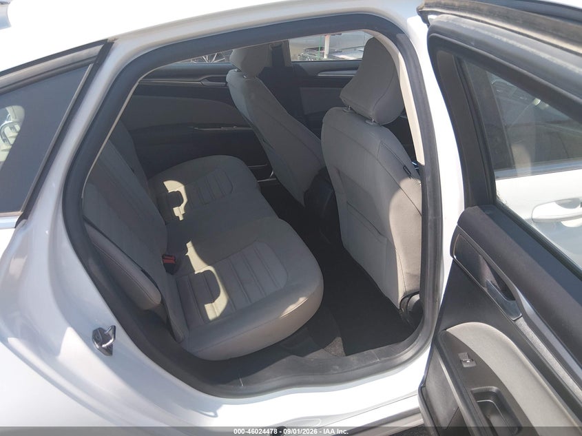 2018 FORD FUSION HYBRID auction photo 8