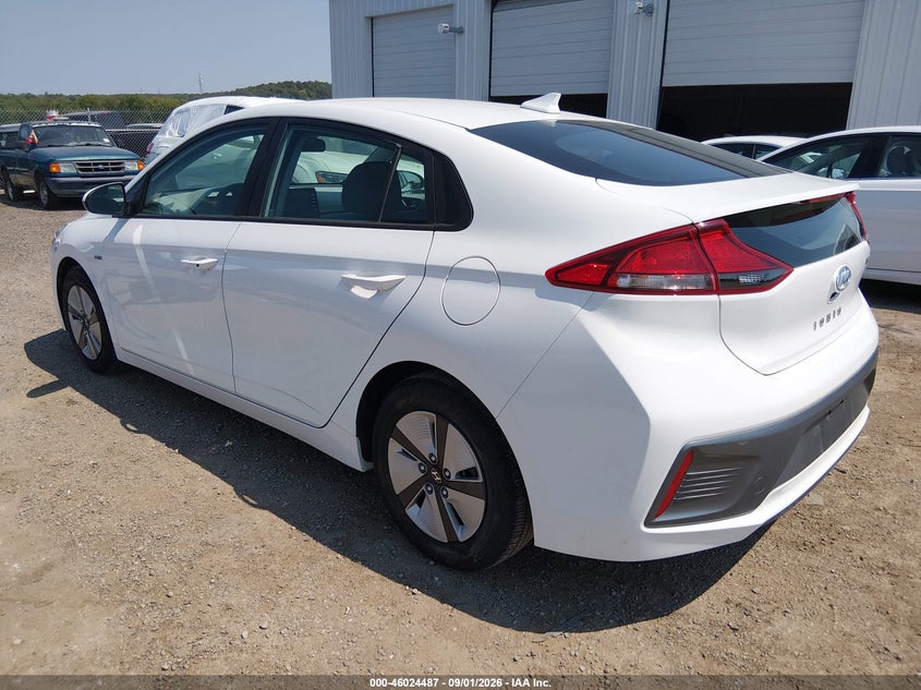 2020 HYUNDAI IONIQ HYBRID auction photo 3
