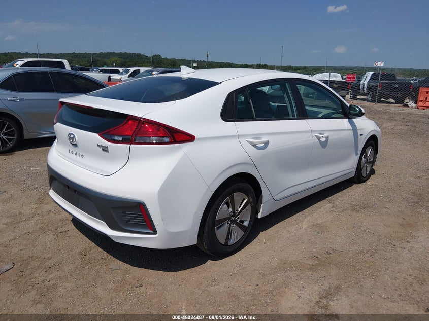 2020 HYUNDAI IONIQ HYBRID auction photo 4