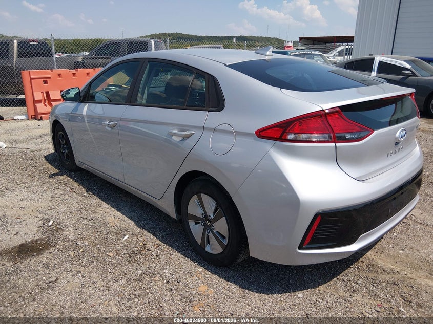 2019 HYUNDAI IONIQ HYBRID auction photo 3