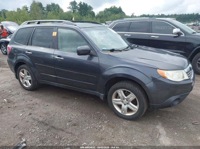 2010 SUBARU FORESTER auction photo 1