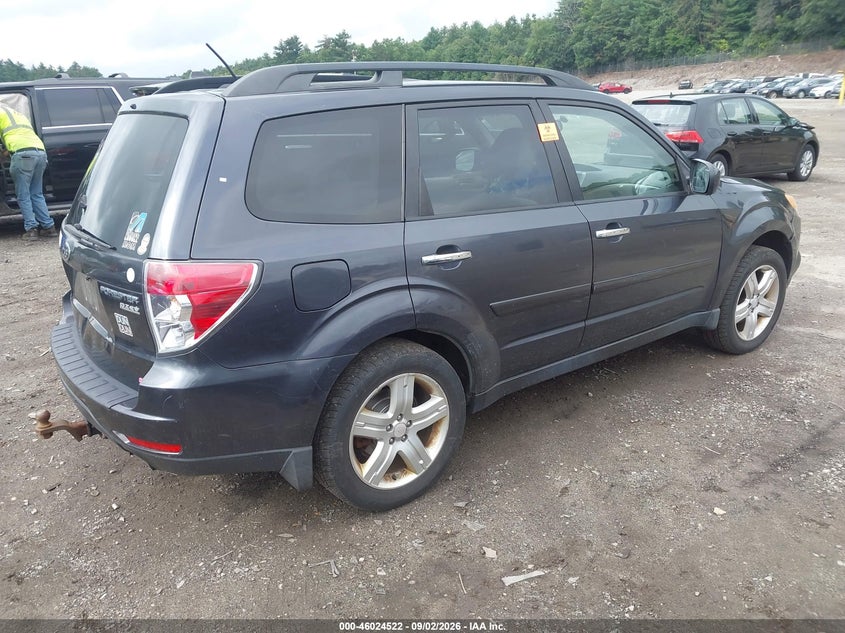 2010 SUBARU FORESTER auction photo 4