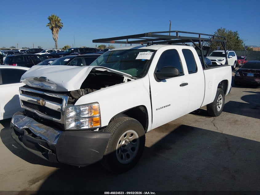 2013 Chevrolet Silverado 1500 Work Truck, Front End, IAAI, VIN 1GCRCPE06DZ161745 — photo 2