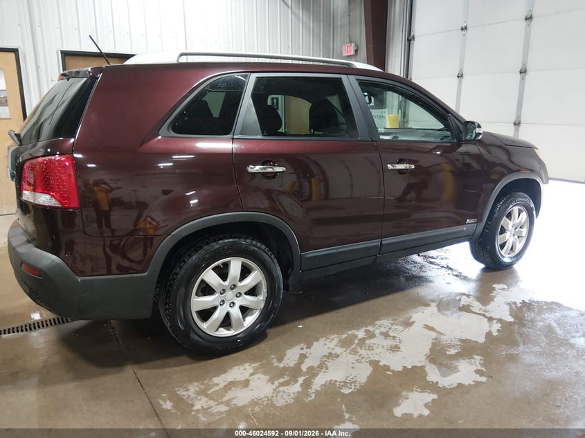 2011 KIA SORENTO auction photo 4