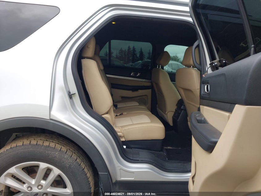 2017 FORD EXPLORER auction photo 8