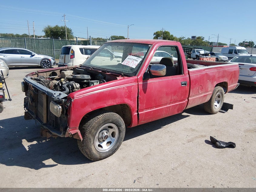 1990 GMC SIERRA auction photo 2