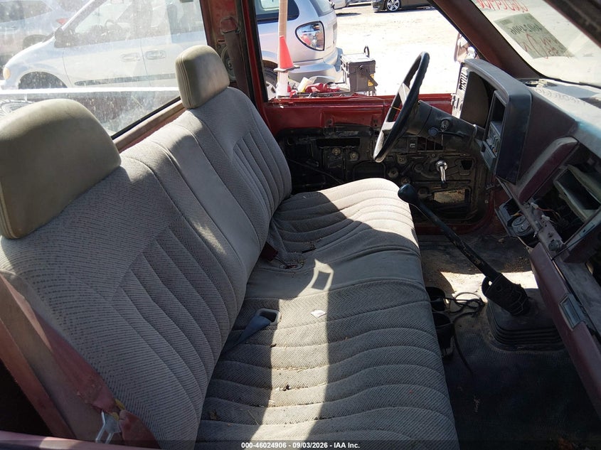 1990 GMC SIERRA auction photo 5