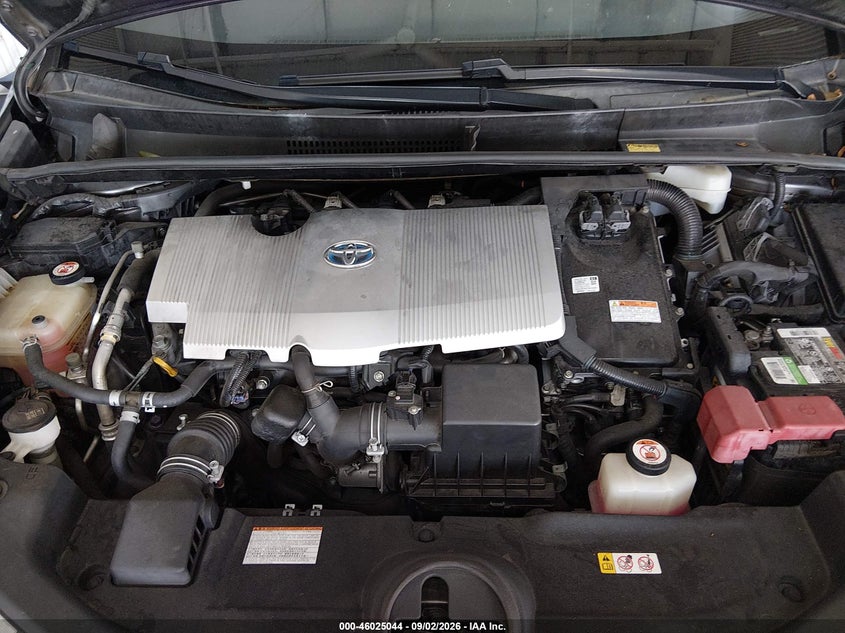 TOYOTA PRIUS - zdjęcie 10