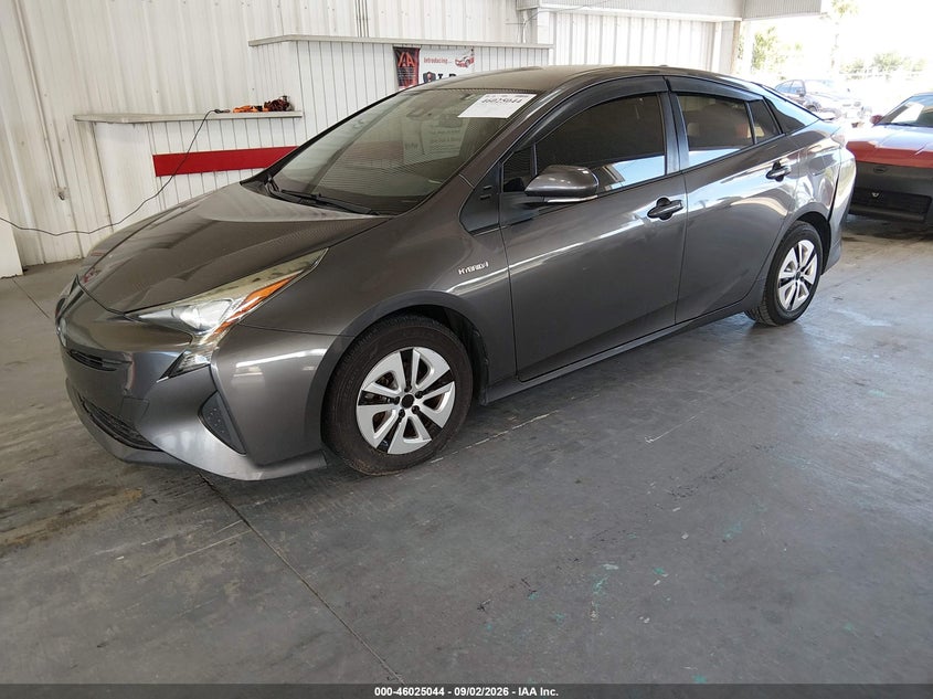 TOYOTA PRIUS - zdjęcie 2